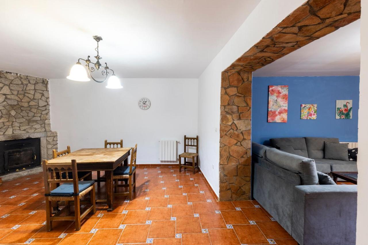 Casa Rural El Abeto Torre de Don Miguel Ngoại thất bức ảnh